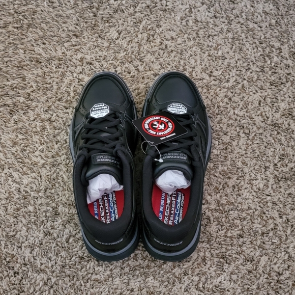 Skechers - Picture 2 of 6